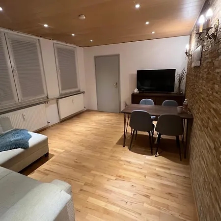 Monteurwohnung Mit Parkplätzen, Flexibler Check-in, Küche Und Smart Tv In Bad Sobernheim, Kreis Bad Kreuznach Apartment Bad Sobernheim