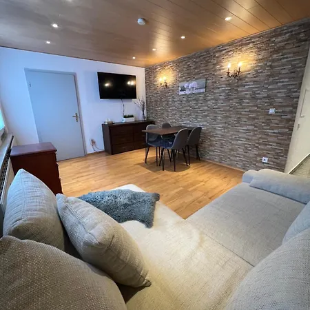 Monteurwohnung Mit Parkplätzen, Flexibler Check-in, Küche Und Smart Tv In Bad Sobernheim, Kreis Bad Kreuznach * Bad Sobernheim