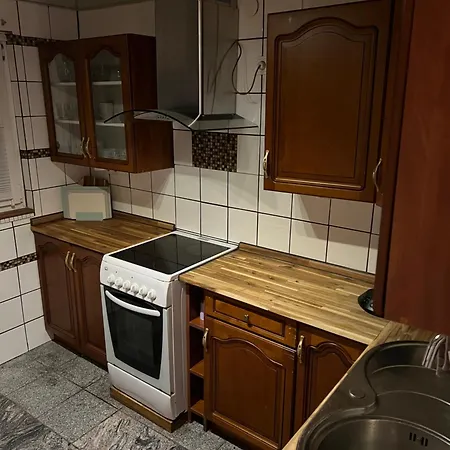 Monteurwohnung Mit Parkplätzen, Flexibler Check-in, Küche Und Smart Tv In Bad Sobernheim, Kreis Bad Kreuznach *