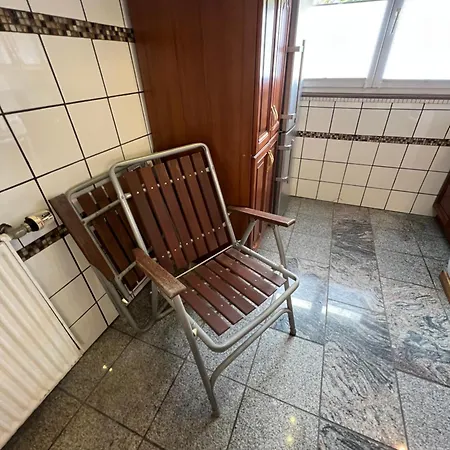 Monteurwohnung Mit Parkplätzen, Flexibler Check-in, Küche Und Smart Tv In Bad Sobernheim, Kreis Bad Kreuznach Apartment *