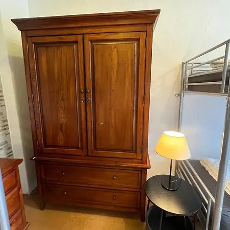 Monteurwohnung Mit Parkplätzen, Flexibler Check-in, Küche Und Smart Tv In Bad Sobernheim, Kreis Bad Kreuznach *