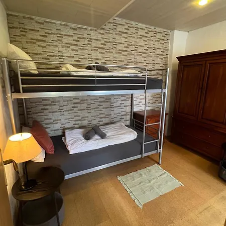 Apartment Monteurwohnung Mit Parkplätzen, Flexibler Check-in, Küche Und Smart Tv In Bad Sobernheim, Kreis Bad Kreuznach Bad Sobernheim